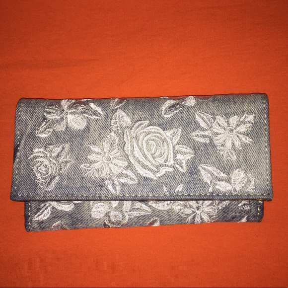 Patricia Nash Handbags - Patricia Nash Wallet